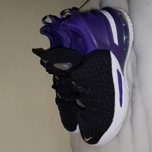 Nike LeBron 18 Grade School Baseball Shoes